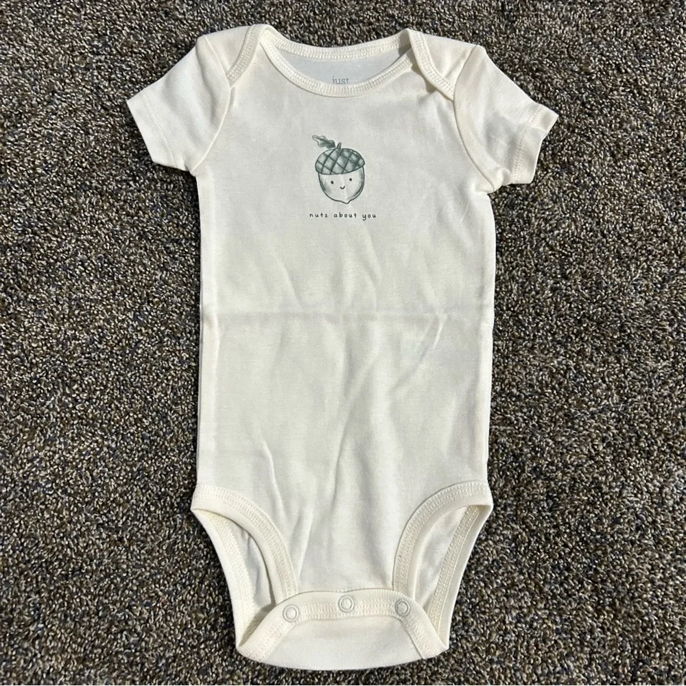 NWOT Carters 6 months baby bodysuit Nuts About You gender neutral acorn